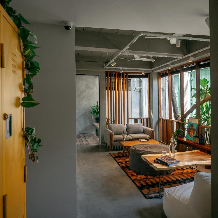 Tamni Hostel Банкок Екстериор снимка