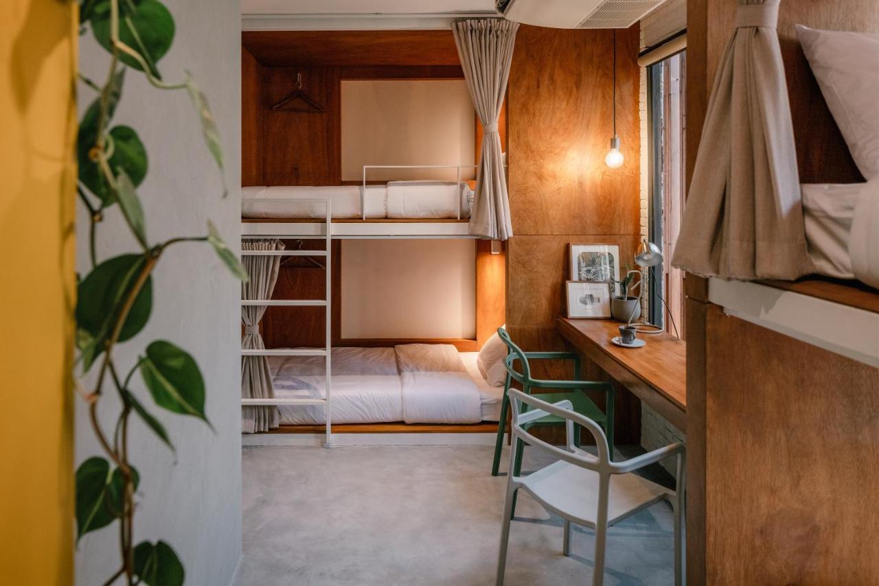 Tamni Hostel Банкок Стая снимка
