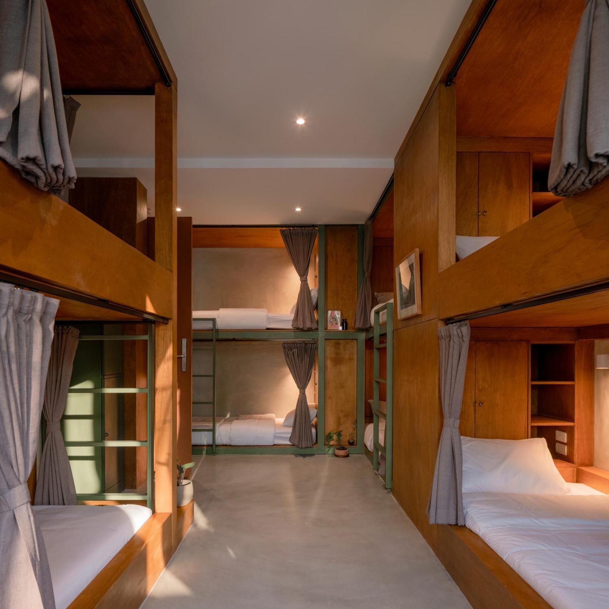 Tamni Hostel Банкок Стая снимка